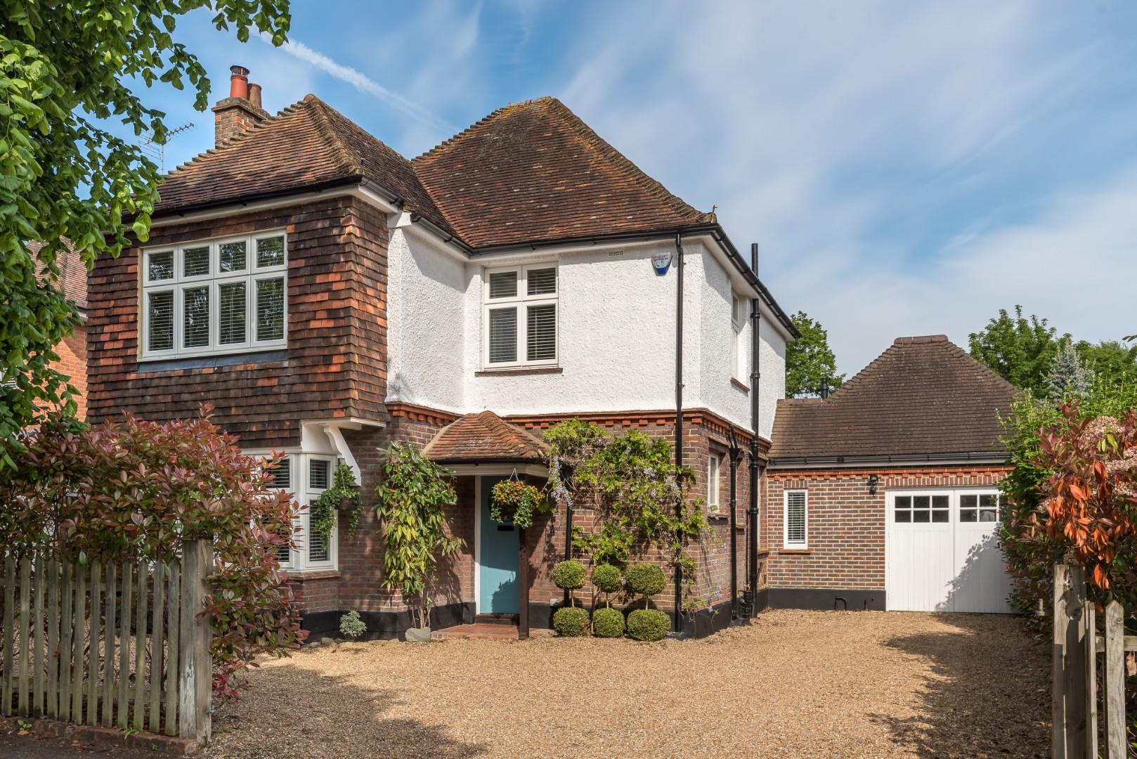 Ennismore Avenue, Guildford Collins Guildford